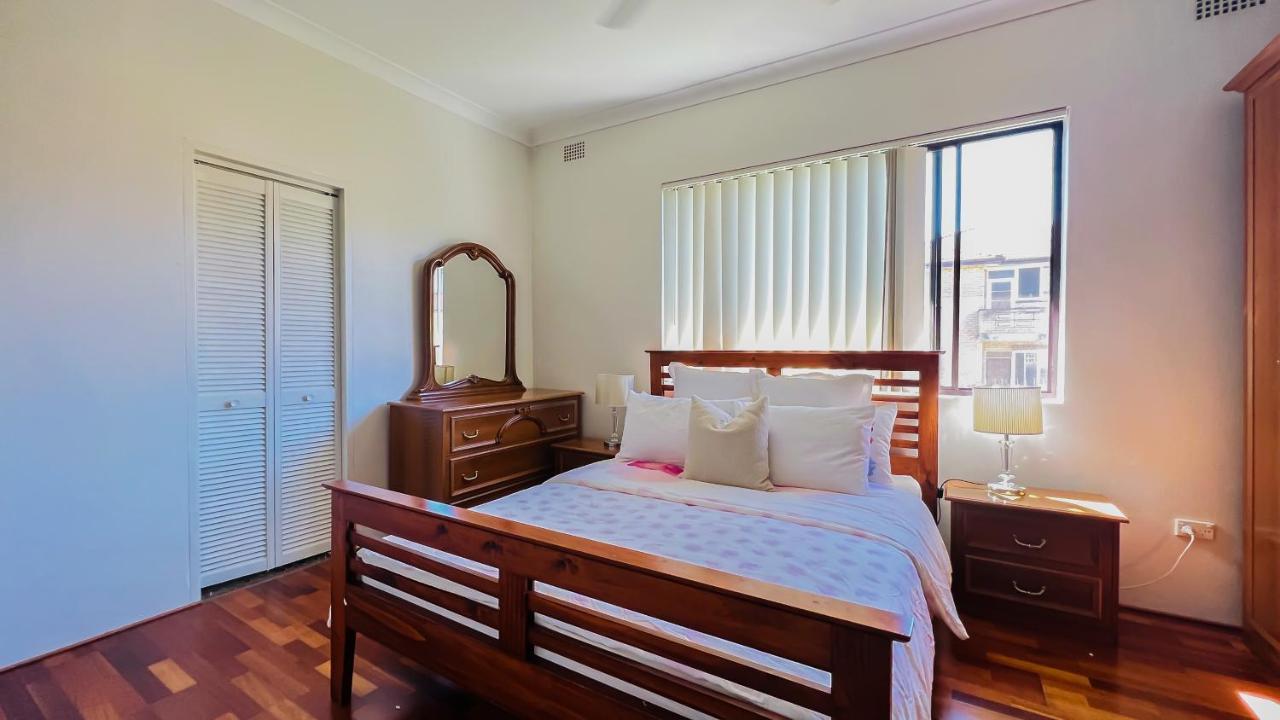 시드니 Carlton 3 Beds Unit - Free Parking 아파트 외부 사진