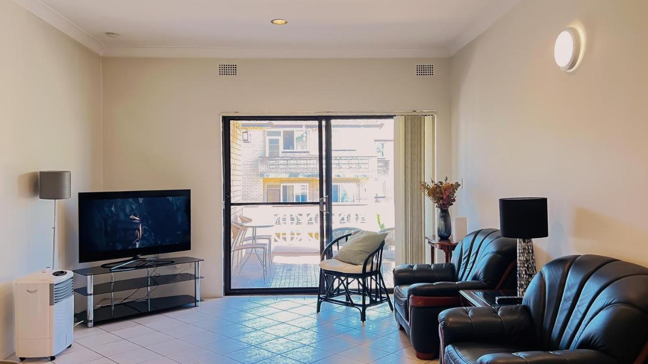 시드니 Carlton 3 Beds Unit - Free Parking 아파트 외부 사진